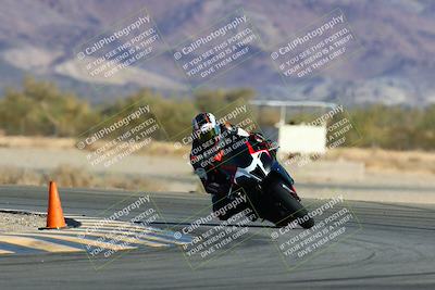 media/Jan-09-2022-SoCal Trackdays (Sun) [[2b1fec8404]]/Turn 14 (10am)/